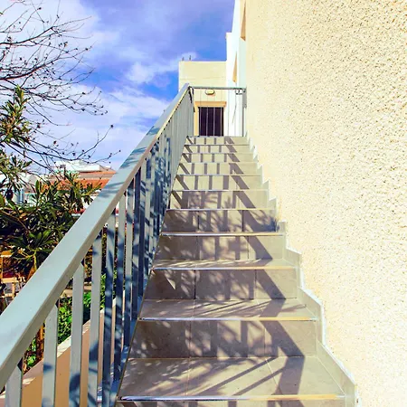 شقة Spacious لارنكا