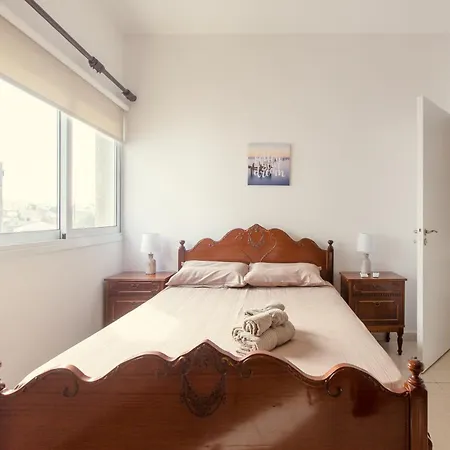 Апартаменты Spacious Ларнака